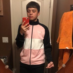 Meet your Posher, Jonny